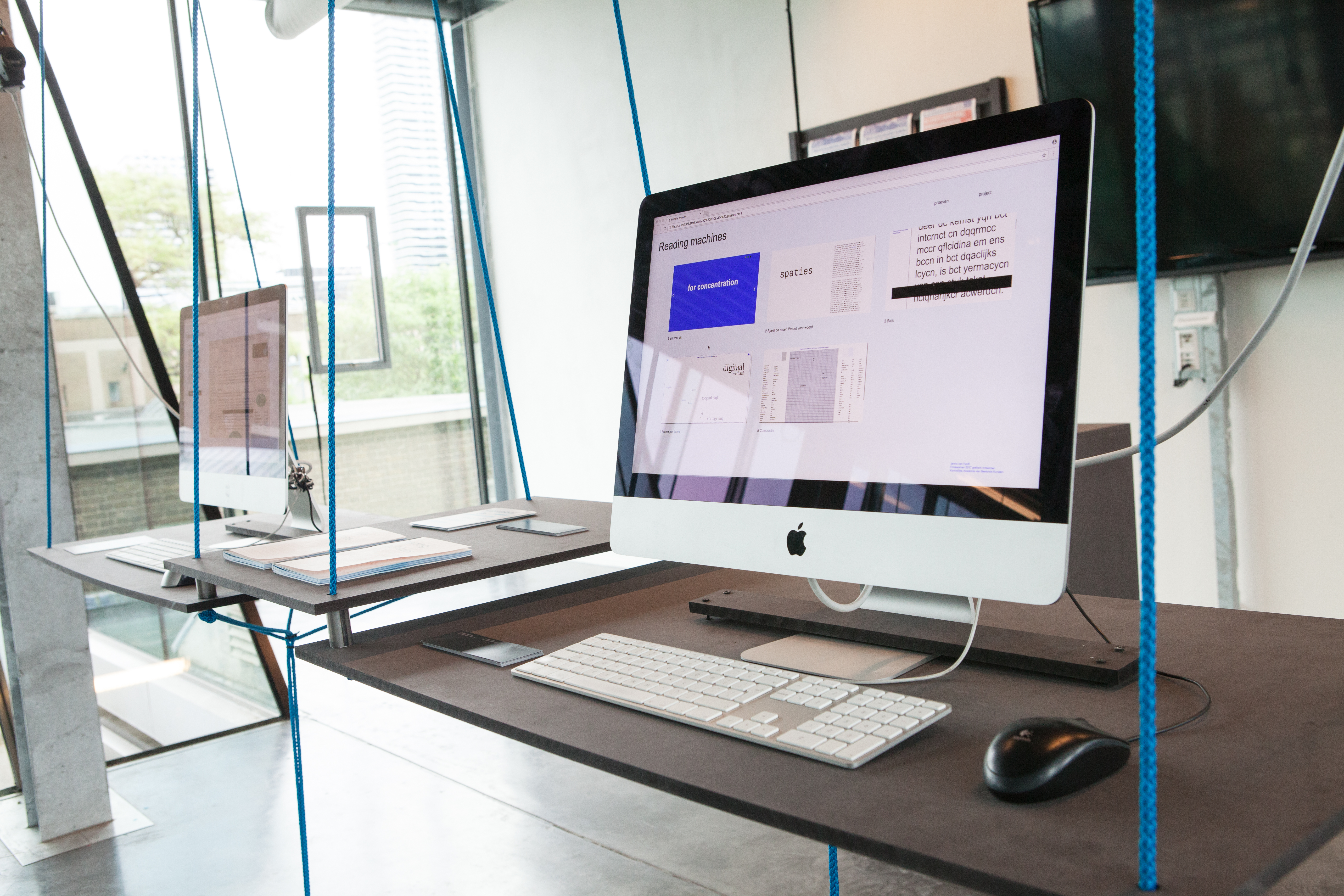 HTML5 Bootstrap Template by colorlib.com